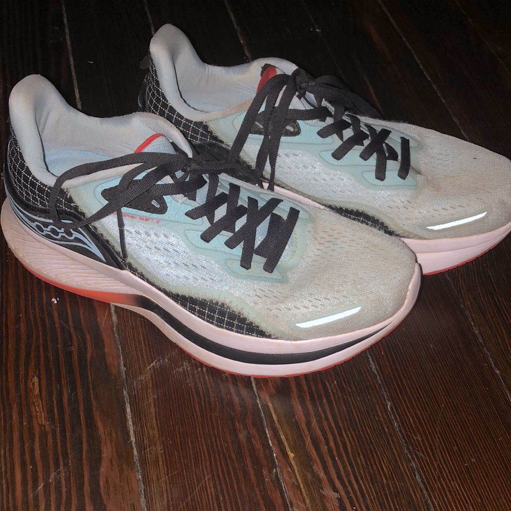 Saucony Endorphin Shift 2